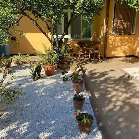 Domu Antonia Feriehus Oristano